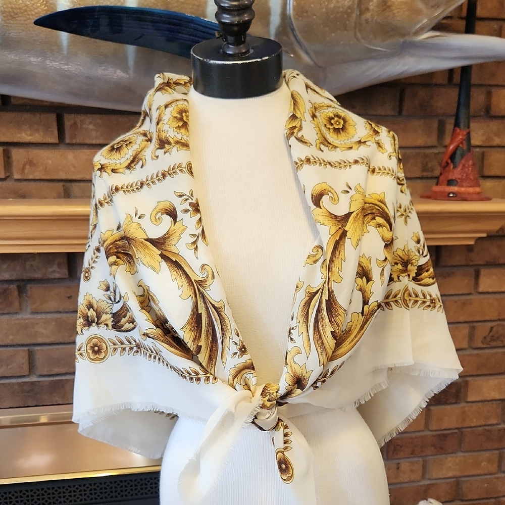 Italian 100% Pura Lana Scarf Gold Brown Wool Scroll Floral Spiral Pattern